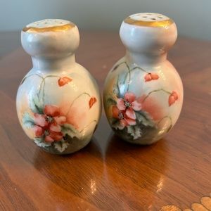 Vintage hand painted floral porcelain salt pepper shaker, Victorian, cottage